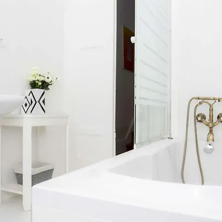 Espinho Beach House - Sea View - For 8+ Pax Guest house *