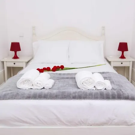 Guest house Espinho Beach House - Sea View - For 8+ Pax *