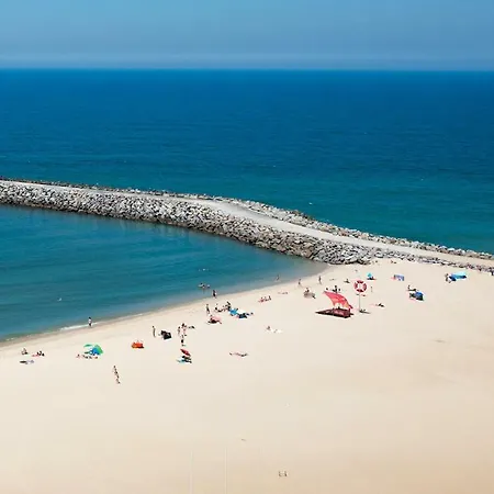 Espinho Beach House - Sea View - For 8+ Pax Guest house